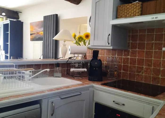 Vieille Ville 1 - Luca'S Apartment, 1 Bedroom, Max 2 Adults And 2 Kids