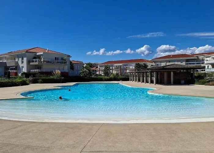 Grand Studio Front De Mer Climatise-Piscine-Parking- Juan Les Pins