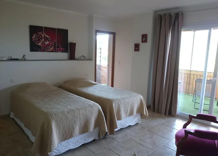 Au Relais Provencal